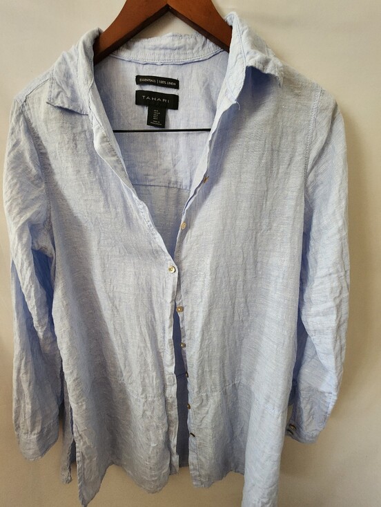 Tahari Tops - Tahari 100% Linen Blue Button Down Shirt. Size Small